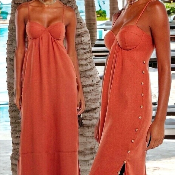 Elegant Iris Vix Paula Hermanny Cream and Tan Maxi Dress - Picture 3 of 5